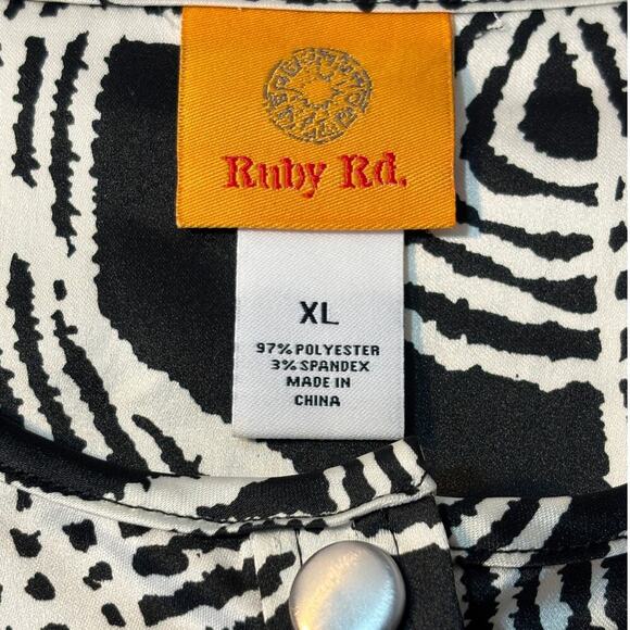 Ruby Rd. Women Buttoned Black and White Abstract Print Charmeuse Jacket Size‎ XL - Picture 5 of 6